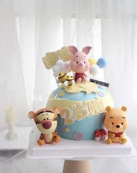 维尼熊02卡通蛋糕（备注几岁）