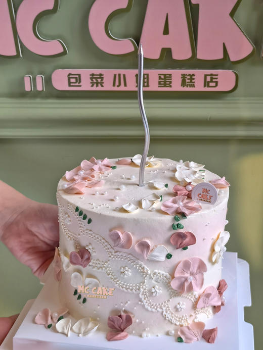 小香风手绘蕾丝花花蛋糕 商品图1