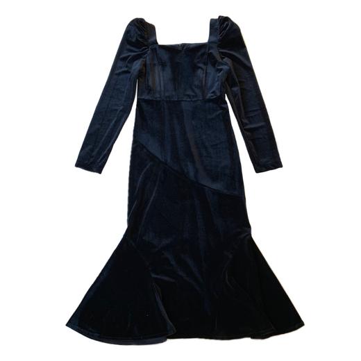 【设计款】神仙版型雅致 丝绒材质 方领泡泡袖垫肩修身显瘦鱼尾气质连衣裙 商品图4