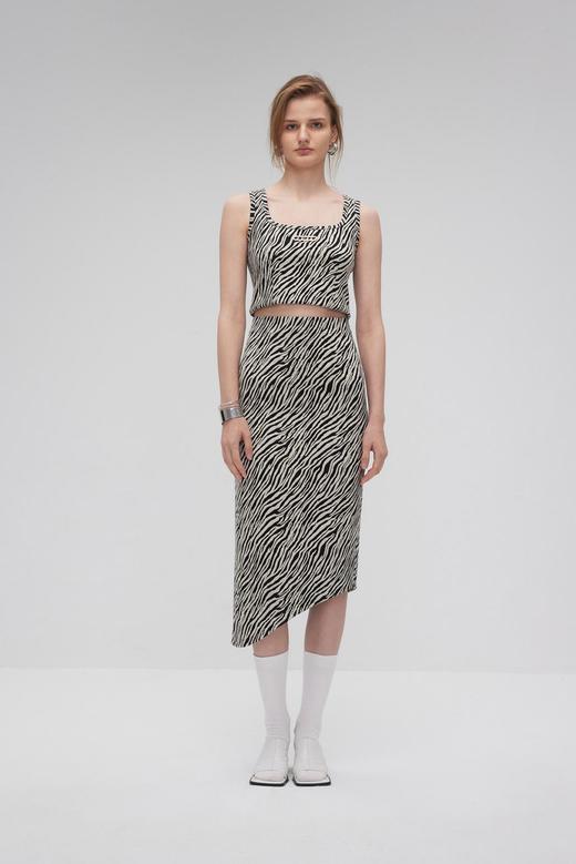 U型领修身短背心 商品图0