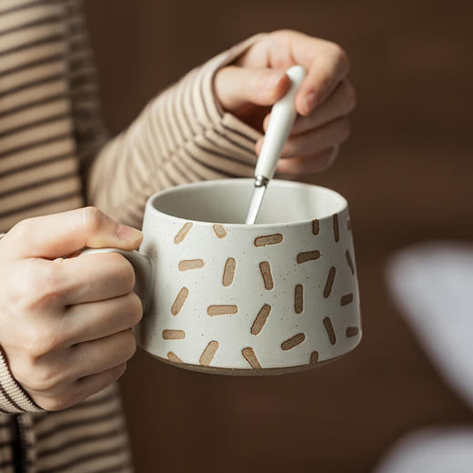 摩登主妇马克杯高颜值早餐咖啡杯复古大容量家用情侣水杯陶瓷杯子 商品图1