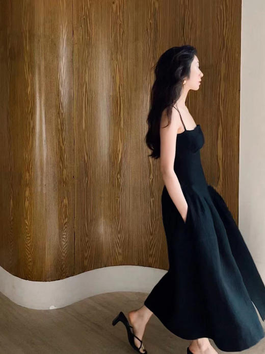 【基础款】小礼服 复古吊带裙设计感前开衩赫本风小黑裙 商品图3