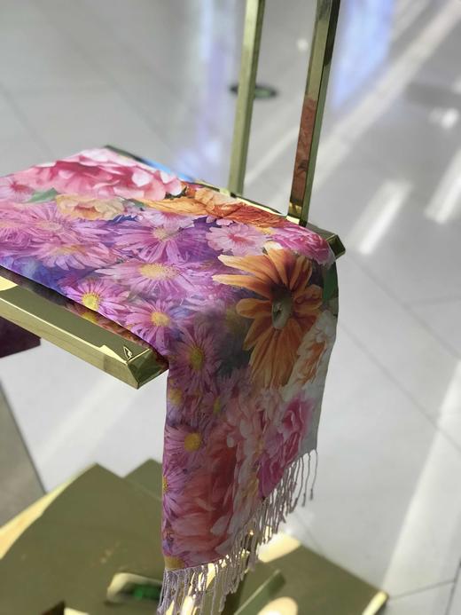 优品堂【雅致】真丝＋丝绒双面披肩围巾两用 商品图4