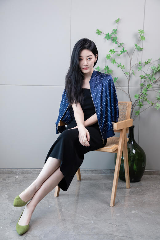 优雅修身羊毛吊带 商品图2