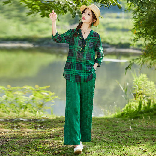 夏季新款，复古风简约通勤轻薄格子衬衫配提花缎面阔腿裤套装女HR-WS22609 商品图6