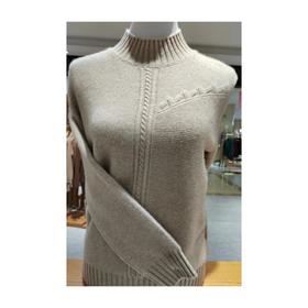 3楼珍贝半高领组织提花女衫