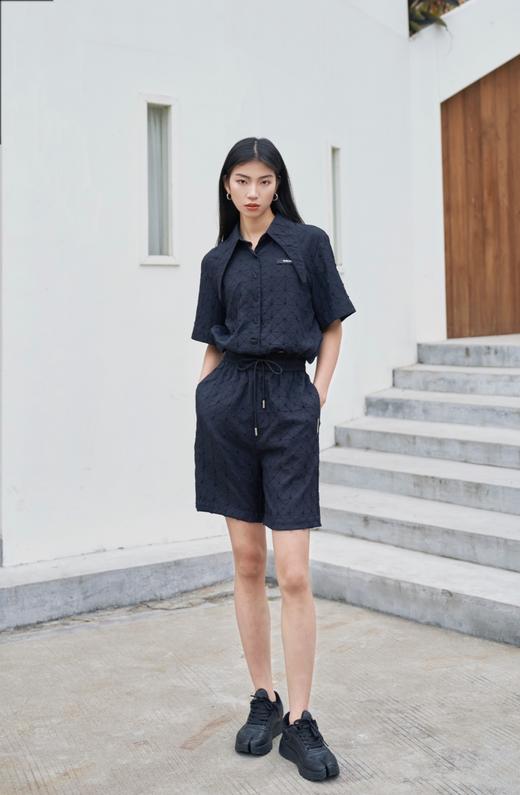 进口压花面料衬衣 商品图1