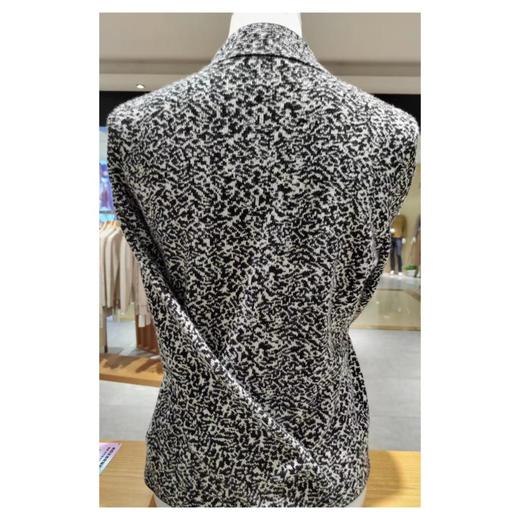 3楼珍贝精编羊绒半高领提花女衫 商品图1