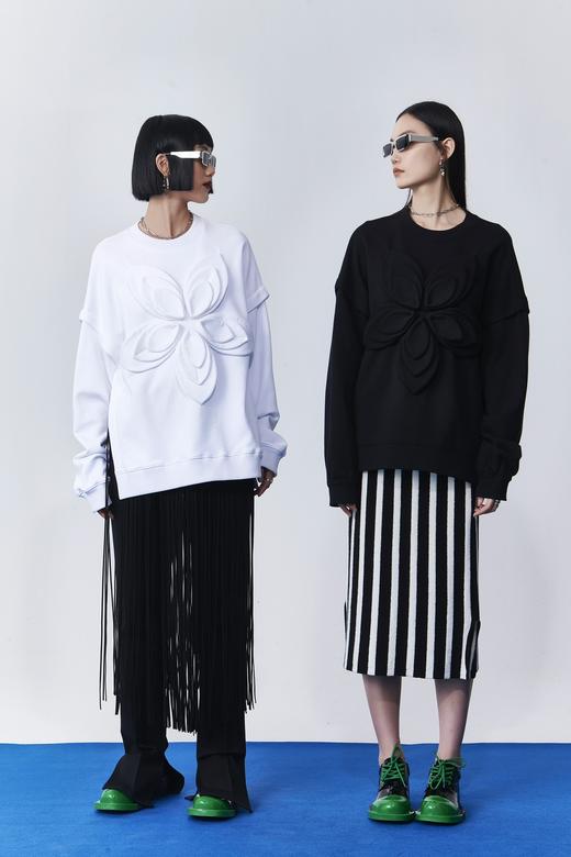 立体花卫衣 商品图3