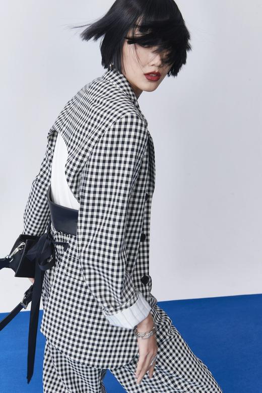 后背镂空西装 商品图3