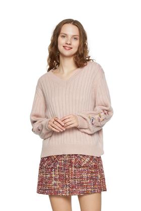 EVA OUXIU伊华欧秀 V领刺绣粉色毛衣 5746