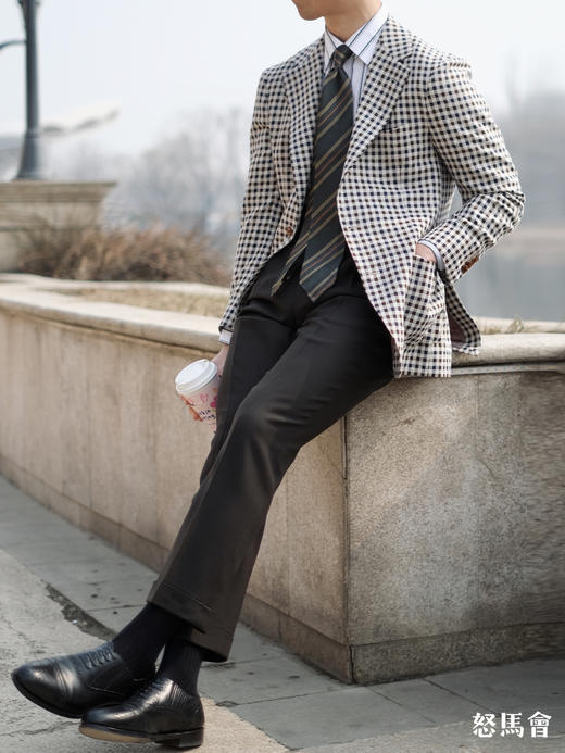 Alfred Brown 澳洲美丽诺初剪羊毛强捻抗皱墨绿色意式工艺裤装 商品图6