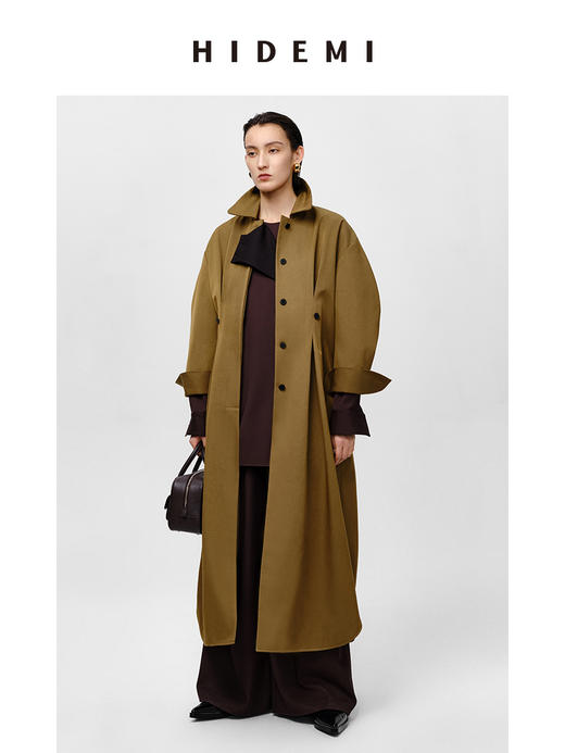 HIDEMI 军绿色斜纹廓形袖极简设计感纽扣腰带式长款风衣外套 商品图1