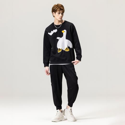 PINLI品立春季新款男士贴布绣圆领套头休闲卫衣潮BG231109028 商品图1