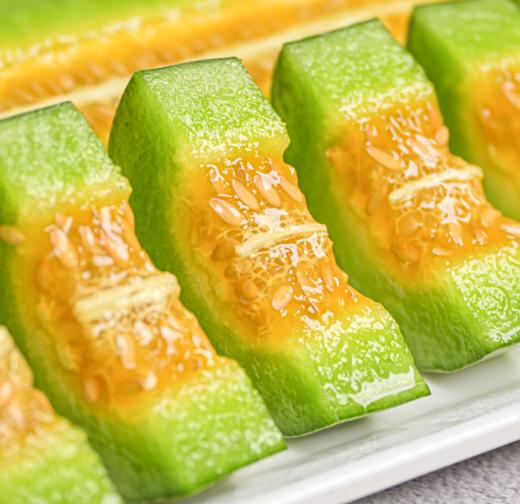 山东羊角蜜甜瓜 | 山人优选，闻着香，咬着脆，吃着甜，瓜肉如冰糖，瓜汁似蜂蜜！连瓤都不想放过的极品蜜瓜 商品图2