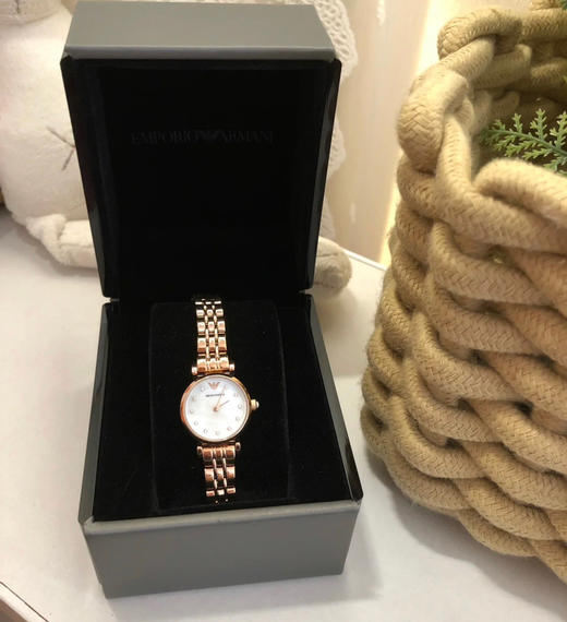 美国现货¥1050直邮！ARMANi阿玛尼ar11203，精致小表盘女表再次爆款 商品图4