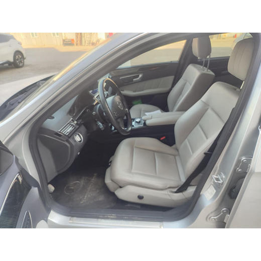 奔驰 E 260L CGI时尚型【长租-北京】 商品图5