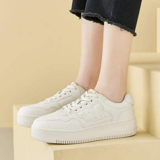 ZHR简约厚底小白鞋轻盈显高板鞋2024春新款洋气学院风休闲鞋减龄 商品图9