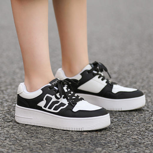 ZHR简约厚底小白鞋轻盈显高板鞋2024春新款洋气学院风休闲鞋减龄 商品图3