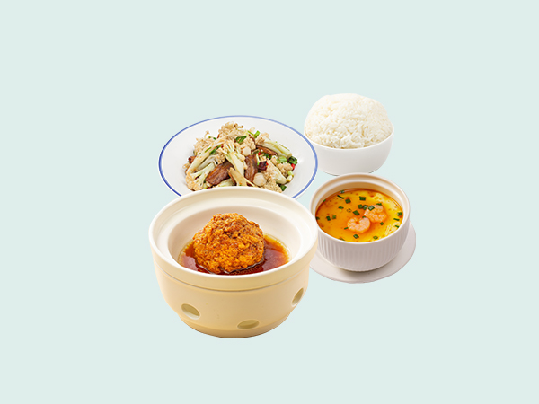 红烧狮子头+有机花菜+蒸蛋+米饭