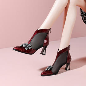 漆皮尖头花朵水钻粗跟，网纱透气凉靴JJ-D868