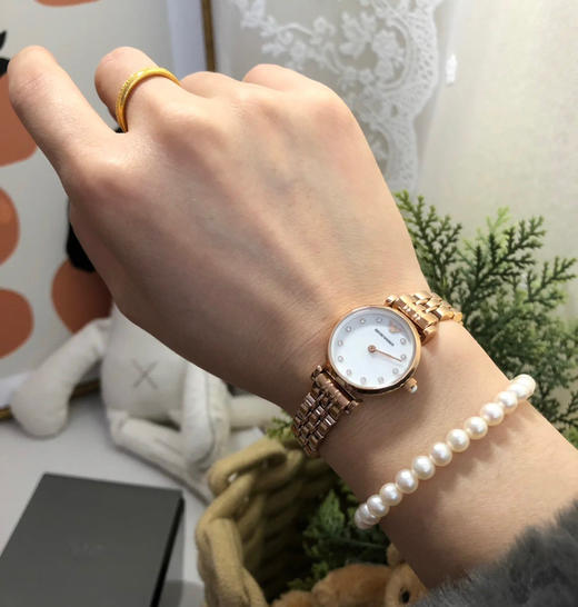 美国现货¥1050直邮！ARMANi阿玛尼ar11203，精致小表盘女表再次爆款 商品图5