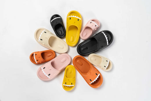 男\女凉拖810(鲨鱼系列)YM2303 商品图1