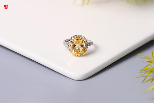 [ 荣华 ] 925银镶黄水晶戒指 商品图0