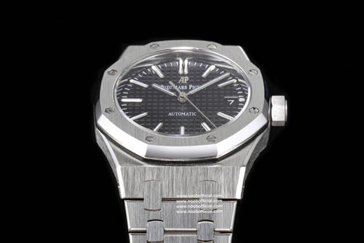 AP50周年纪念款女款爱彼皇家橡树  型号15550ST——15451ST震撼上线：剔除机芯甲板多余部分，使之变得更加镂空——成就钢表巅峰—— 实力演绎 卫冕“钢”王！ 商品图7