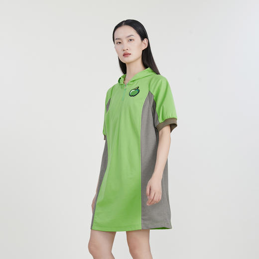谜底连帽H型连衣裙2023春季新款休闲拼接直筒卫衣裙短袖231ML0098 商品图1
