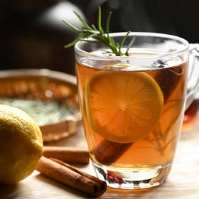 柠香静心茶(龙井、迷迭香、肉桂) Longjing and Rosemary Cinnamon