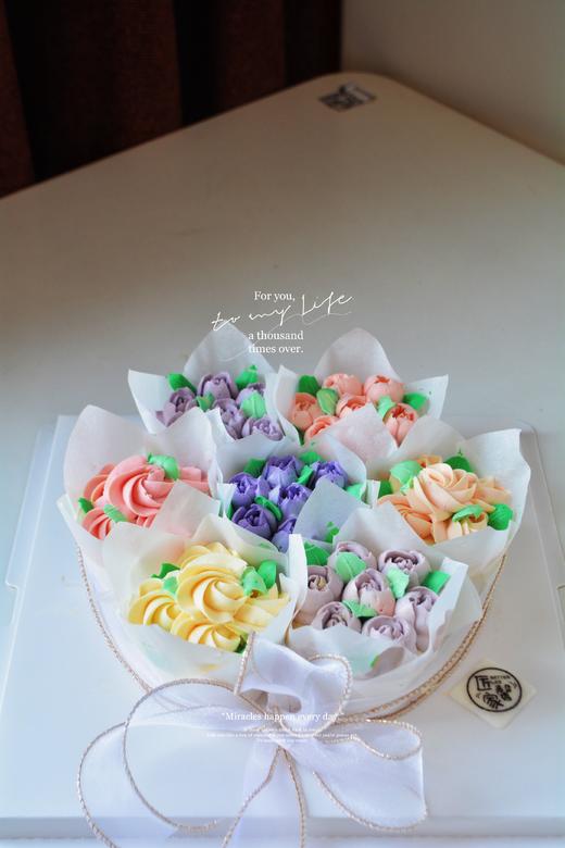 花束蛋糕（纸杯蛋糕，含奶酪，提前一天预约） 商品图2