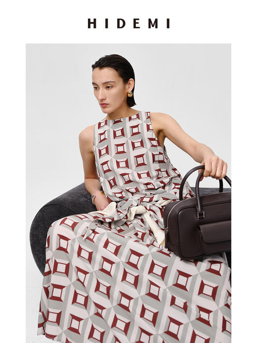 HIDEMI “我们做印花”经典几何设计感廓形印花缎面连衣裙 米绿 商品图4