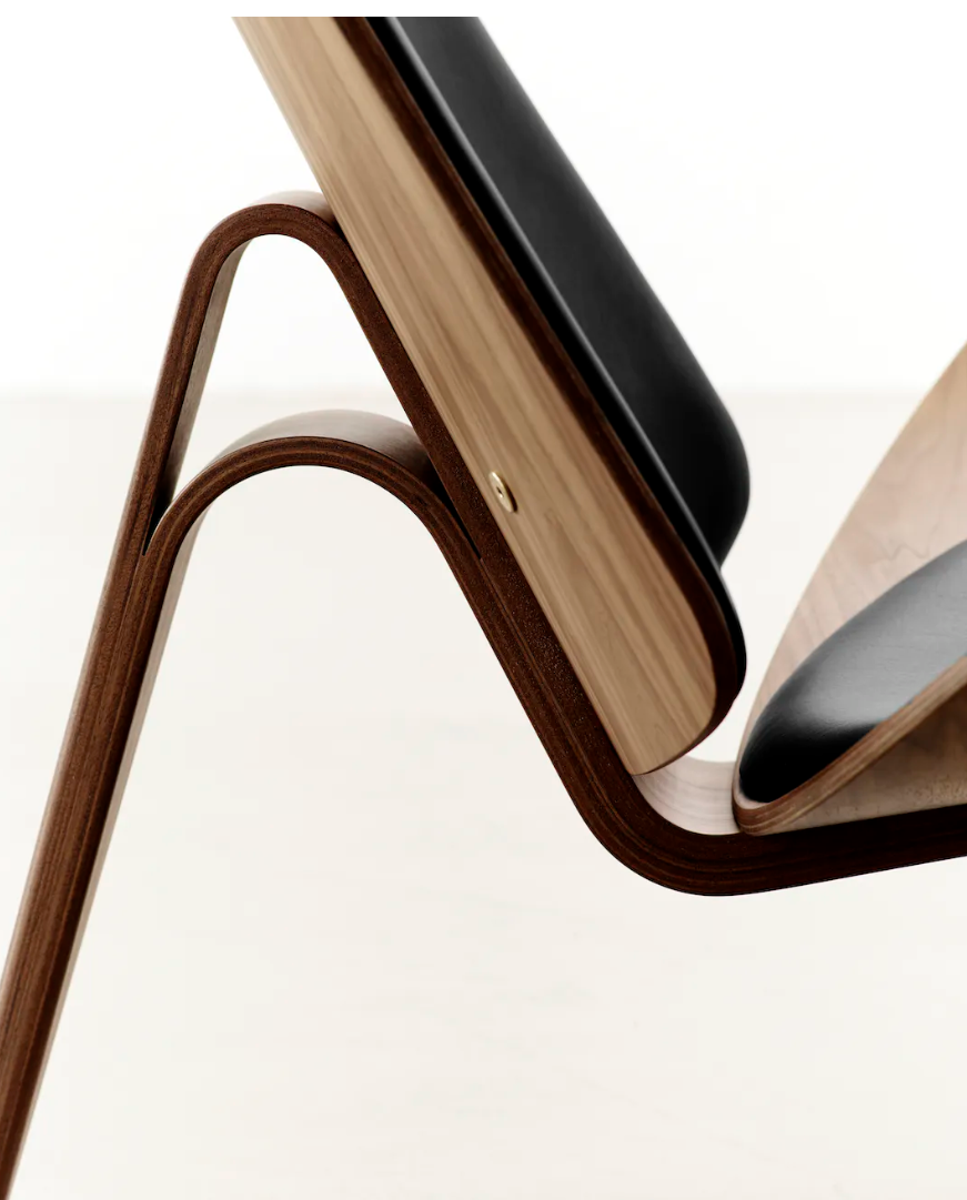 CH07 | Shell Chair