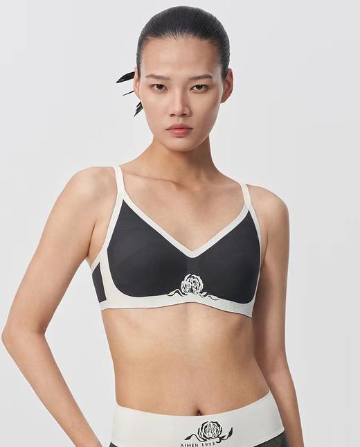 5F AIMER 爱慕明动V领无托文胸 商品图0