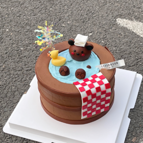 浴桶小熊 · 奶油蛋糕