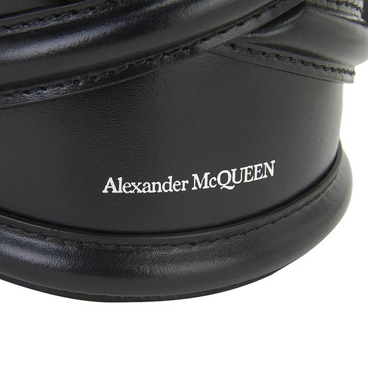ALEXANDER MCQUEEN 亚历山大.麦昆 女士The Curve Mini系列牛皮单肩斜挎包 6826831YBA7 商品图3