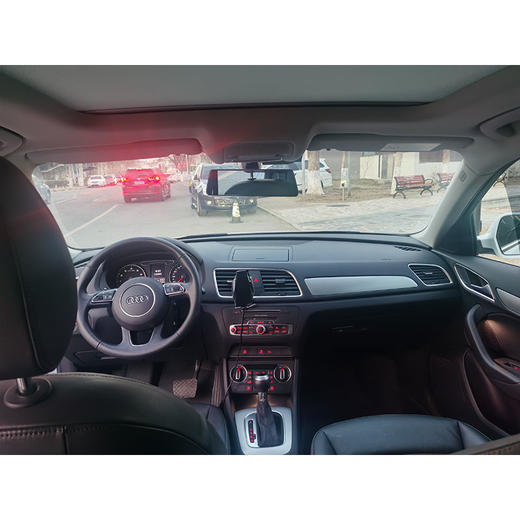 奥迪	Q3 30周年型 30 TFSI 时尚型【长租-北京】 商品图5