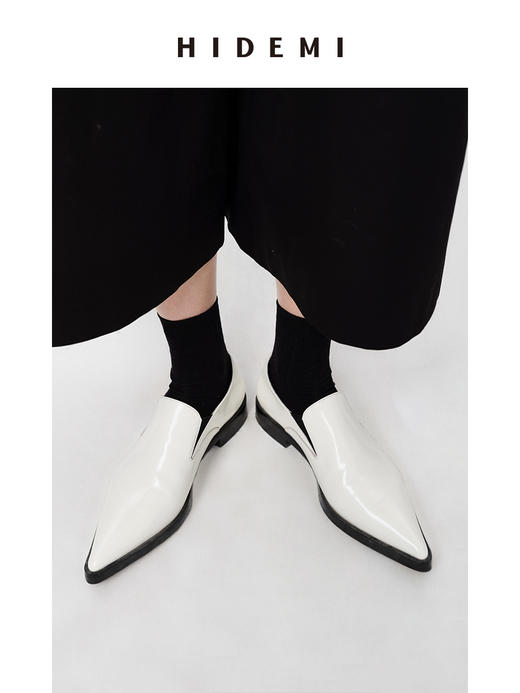 HIDEMI 尖头切尔西一脚蹬皮鞋 商品图0