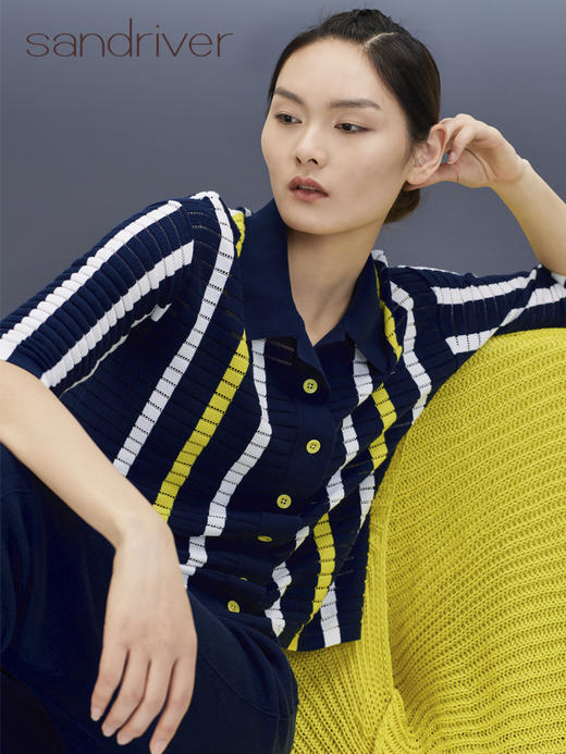 夹条挑孔衬衫领女开衫 SJS95W016K 商品图4