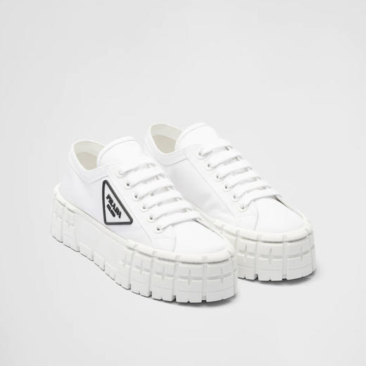 【二】PRADA 普拉达 女士 Double Wheel 厚底尼龙华达呢橡胶三角徽标系带休闲运动鞋 白色 1E260M 3LFX F0009 商品图0