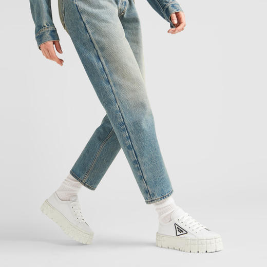 【二】PRADA 普拉达 女士 Double Wheel 厚底尼龙华达呢橡胶三角徽标系带休闲运动鞋 白色 1E260M 3LFX F0009 商品图3