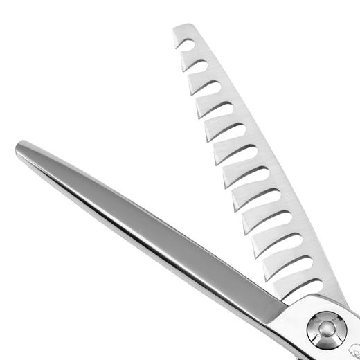 ZEBRA斑马牙剪Z69 去发量40%-50%男发逆刃牙剪 鹿角齿宽齿型设计适用于男发修剪，剪切有力效果自然。 商品图1