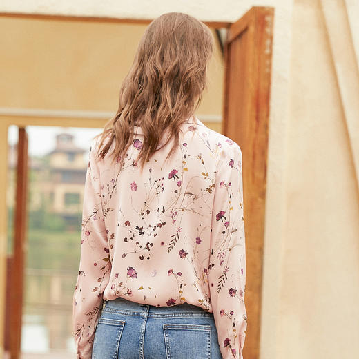 欧芮儿2022春装新款碎花雪纺衬衫女 长袖V领显瘦复古粉色chic衬衣 商品图1