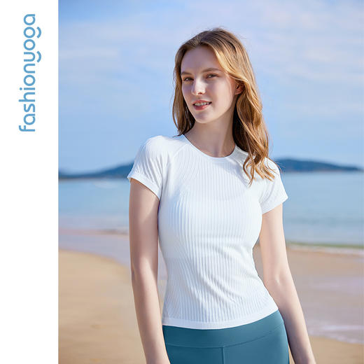 【双11满减】凡圣瑜伽Q弹条纹一体织短袖 F13309 商品图2