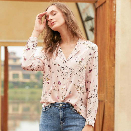 欧芮儿2022春装新款碎花雪纺衬衫女 长袖V领显瘦复古粉色chic衬衣 商品图0