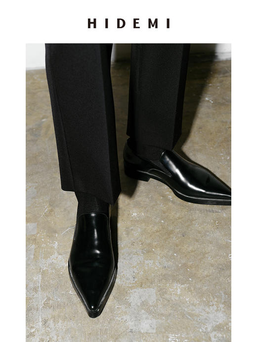 HIDEMI 尖头切尔西一脚蹬皮鞋 商品图3