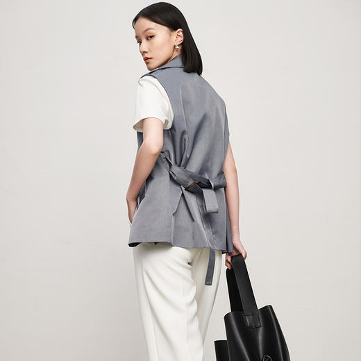 21430 IN AND ON 经典百搭风衣式马夹 商品图3