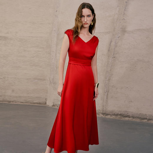 EITIE爱特爱夏季新款修身红色飞袖A裙摆礼服连衣裙7477111 商品图4