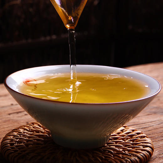 吉顺号2019头春茶单株古树《巨擘》古树普洱生茶200g 商品图5